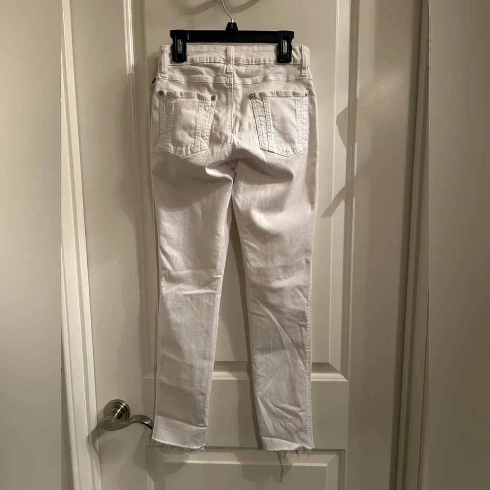 Alice + Olivia Crisp White Jeans Raw Hem Size 0 - Picture 3 of 6